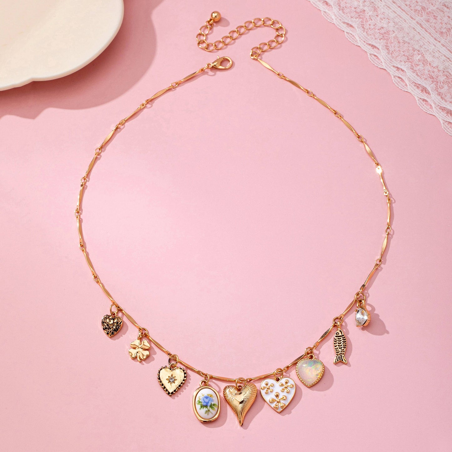 CHARM NECKLACE-HEARTS PORCELAIN FISH RHINESTONE | 80N92690