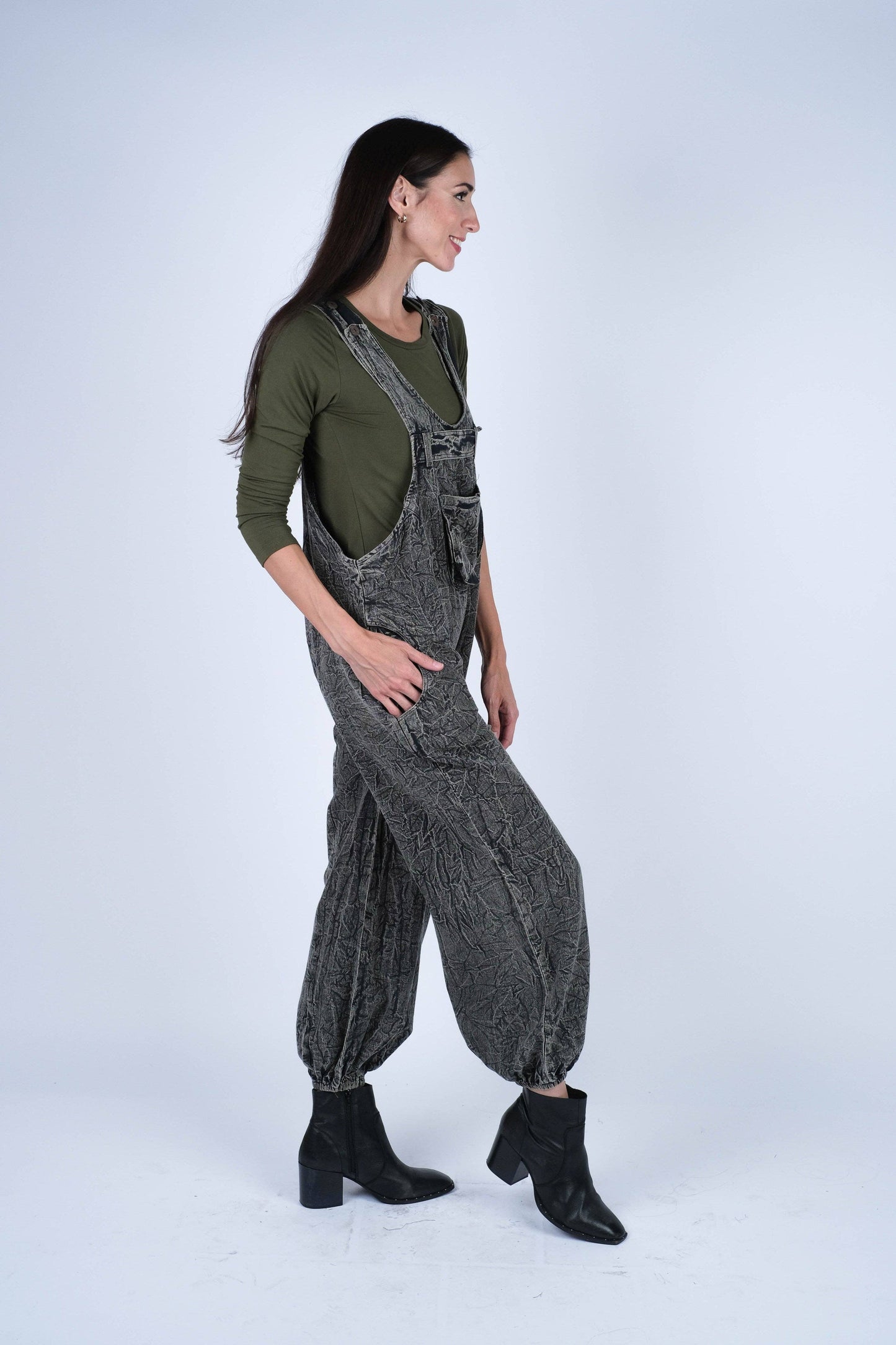 Textured Stone-Washed Cotton Overalls Cuffed Bottoms